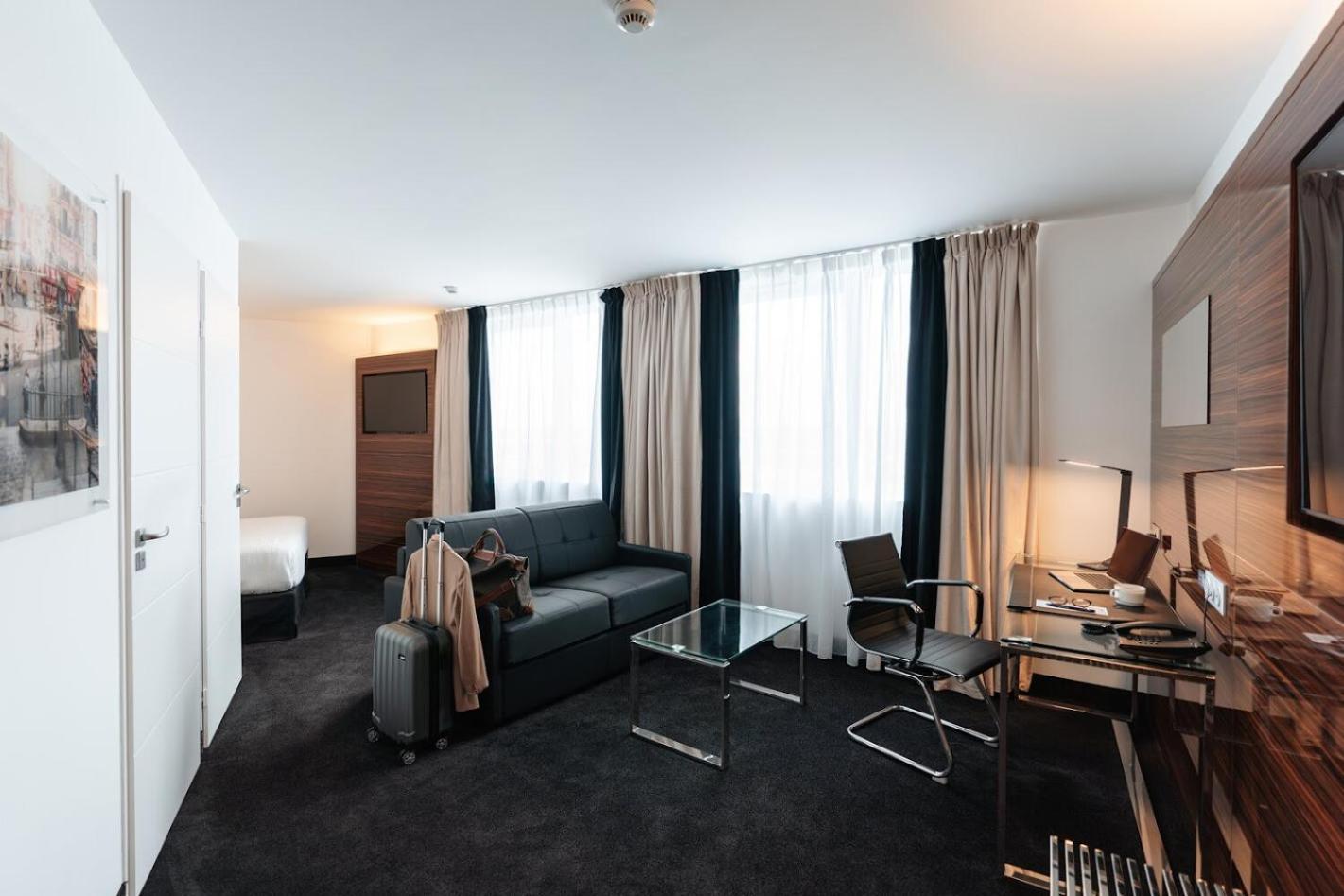 Westotel Taverny - Paris Val-D'Oise Экстерьер фото