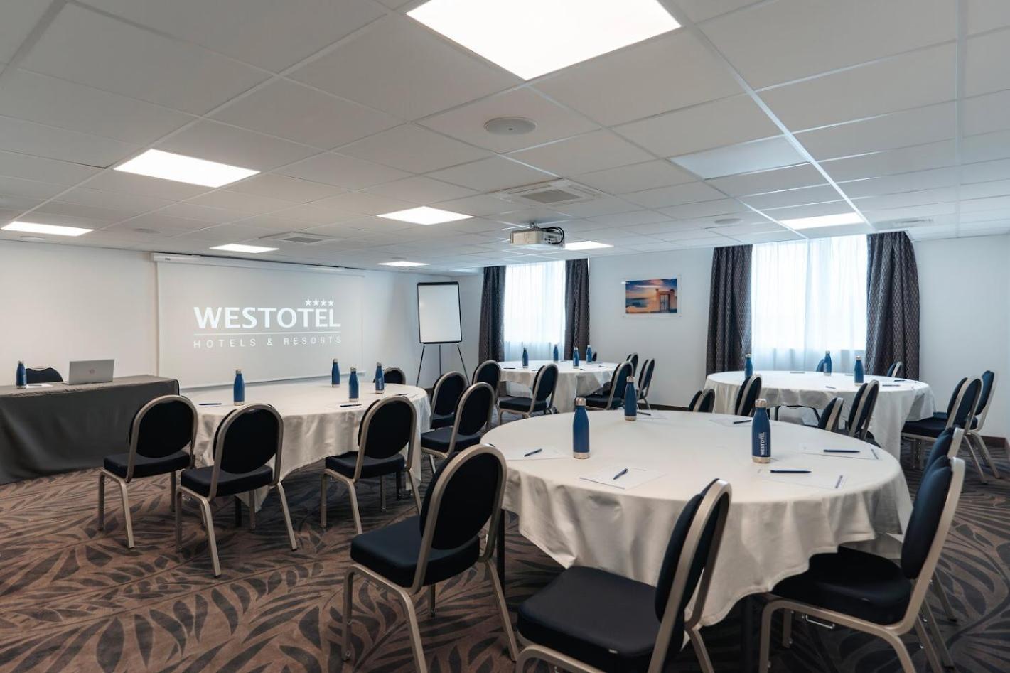 Westotel Taverny - Paris Val-D'Oise Экстерьер фото