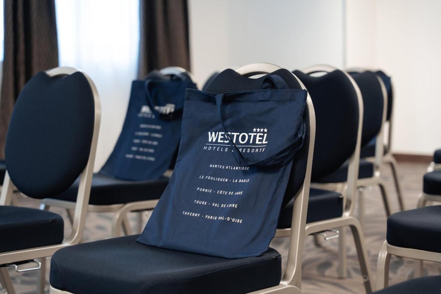 Westotel Taverny - Paris Val-D'Oise Экстерьер фото